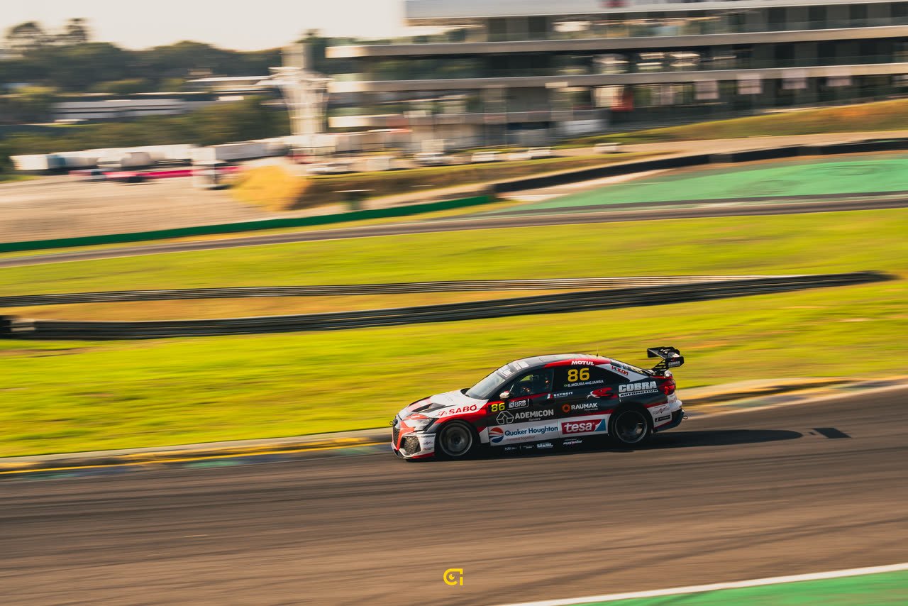 TCR SOUTH AMERICA — 09
